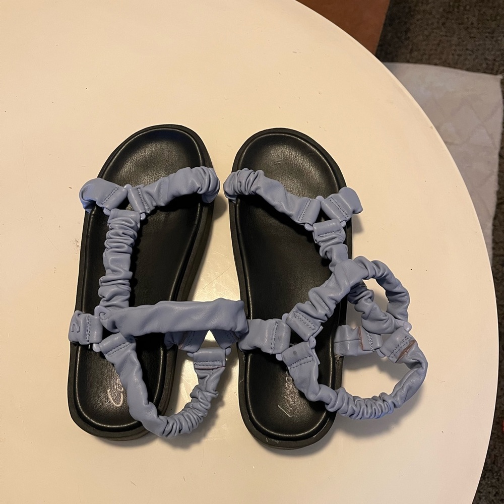 Ruched Black and Gray Sandals